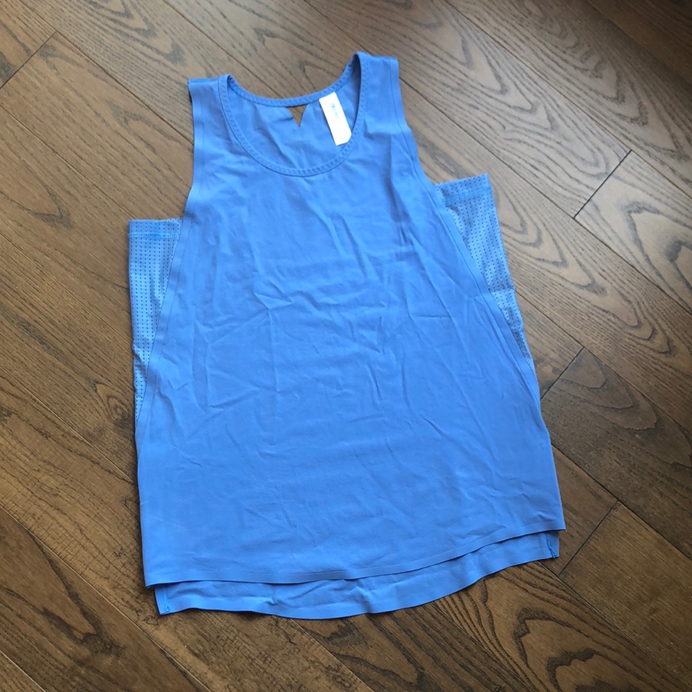 Ivivva blue tank
